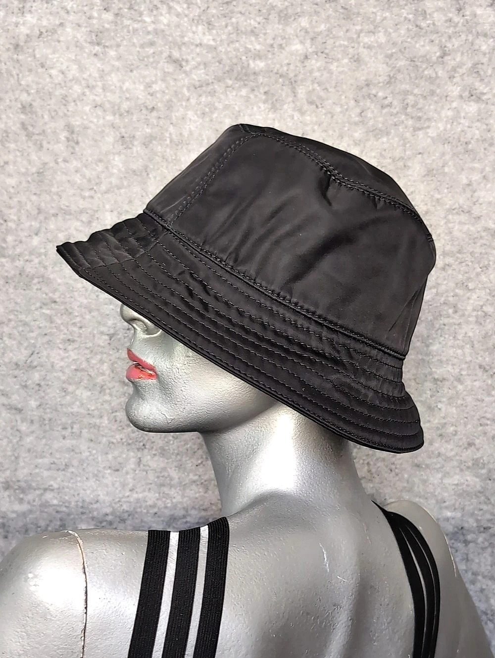 Prada Re-Nylon Bucket Hat Black Medium - Picture 5 of 15